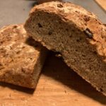 Bild von einem aufgeschnittenen Laib Brot