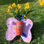 Bild eines gebastelten bunten Schmetterlings